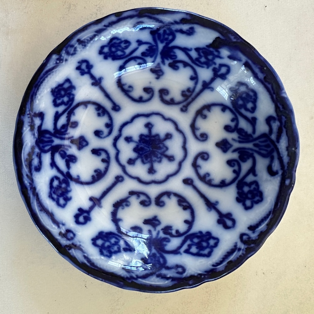 Flow Blue 5.5" dish